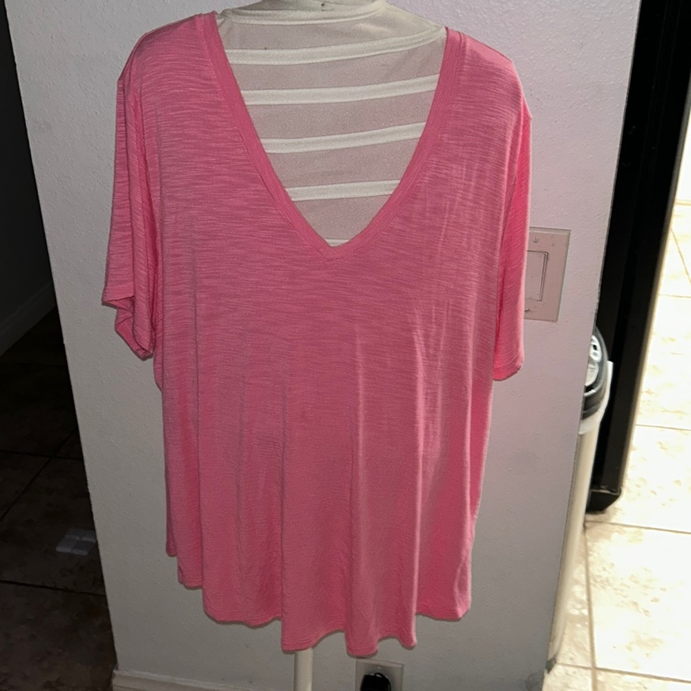 Old Navy XL pink shirt